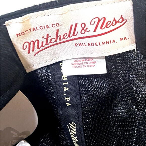 Mitchell & Ness Los Angeles Lakers Game Day Pattern Snapback NBA FINALS 2000 - Picture 7 of 7